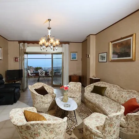 Terrazza Sull'etna Holidays Appartamento Taormina